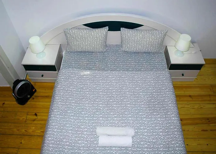 ゲストハウス シティ センター 2*